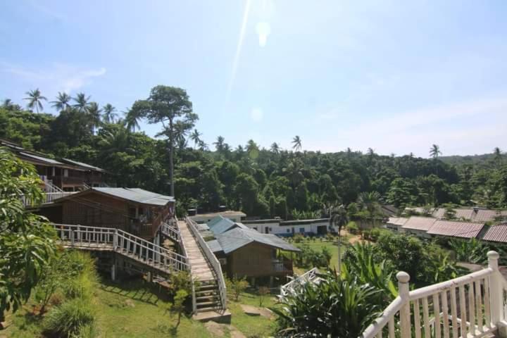 Long Beach Garden Kampung Kuala Besut Bagian luar foto