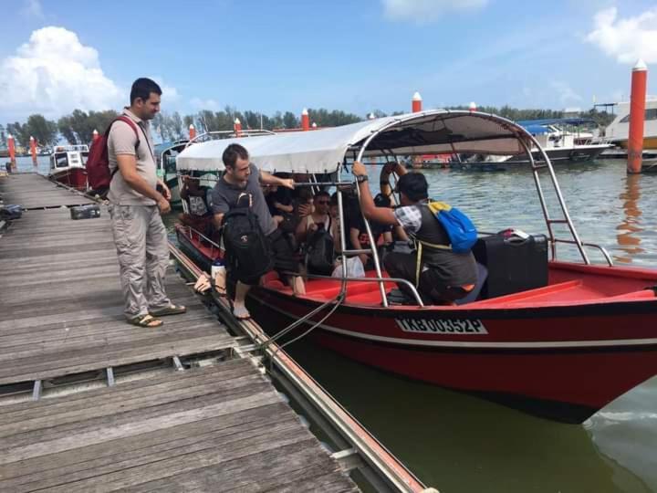 Long Beach Garden Kampung Kuala Besut Bagian luar foto